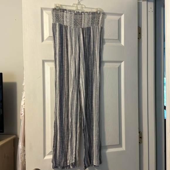 Flowy Pants - Picture 1 of 3